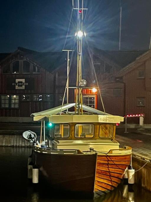Holmestrand, Leilighet Pa Bryggekanten Bagian luar foto